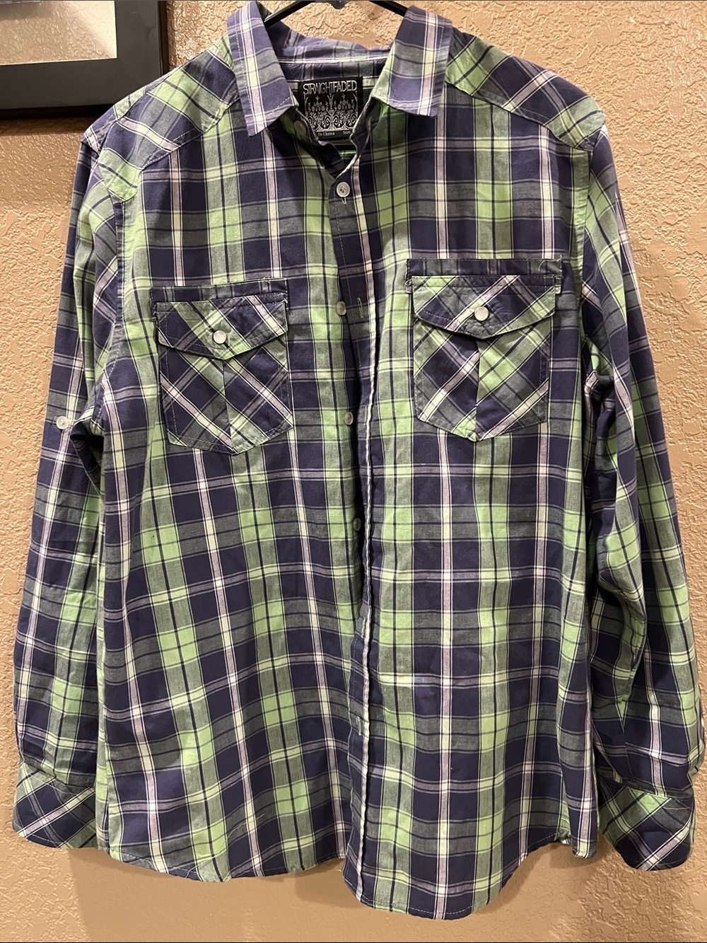 Men’s Green & Navy Plaid Button-Up Shirt